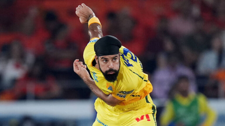 IPL 2025: CSK ने टॉस जीतकर चुनी गेंदबाजी, गुरजपनीत और शॉर्ट की टीम में वापसी