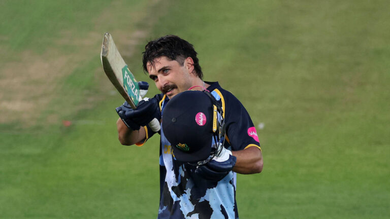 Kiran Carlson ton hands Glamorgan victory – वाइटलिटी ब्लास्ट: किरण कार्लसन के तूफानी शतक से ग्लैमरगन की शानदार जीत
