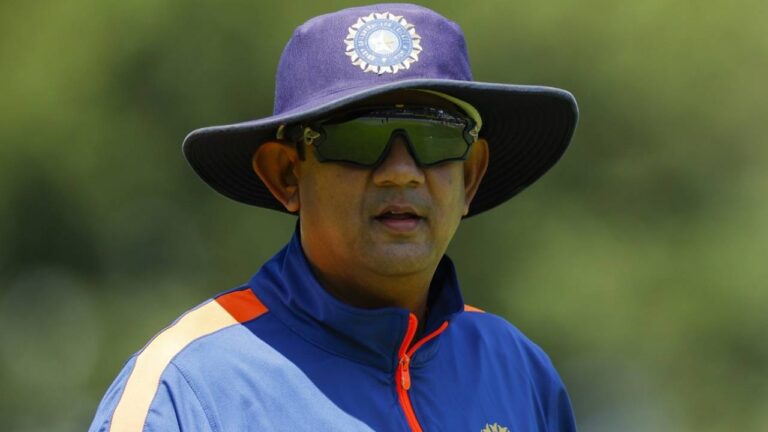 Sairaj Bahutule joins India team as spin-bowling coach ahead of Afghanistan Test – साईराज बहुतुले अफगानिस्तान टेस्ट से पहले स्पिन-बॉलिंग कोच के रूप में भारतीय टीम में शामिल