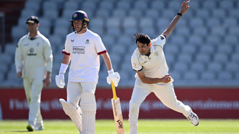 Abbas, Dal wreck Lancashire before Montgomery cements Derbyshire advantage: डर्बीशायर मजबूत स्थिति में