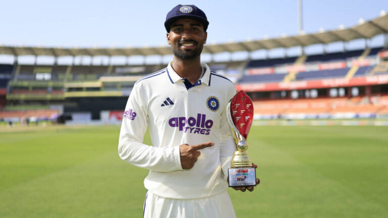 Suthar joins Warwickshire for two County Championship matches