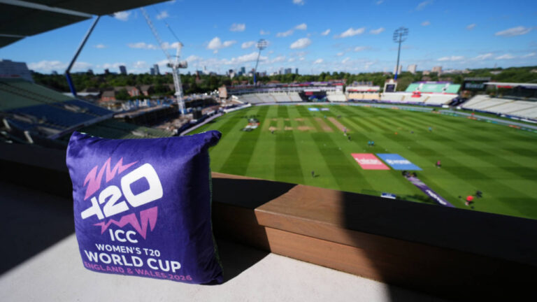 Sri Lanka win toss and bowl in World Cup opener at Edgbaston – इंग्लैंड के खिलाफ वर्ल्ड कप के उद्घाटन मैच में श्रीलंका ने टॉस जीतकर गेंदबाजी का फैसला किया